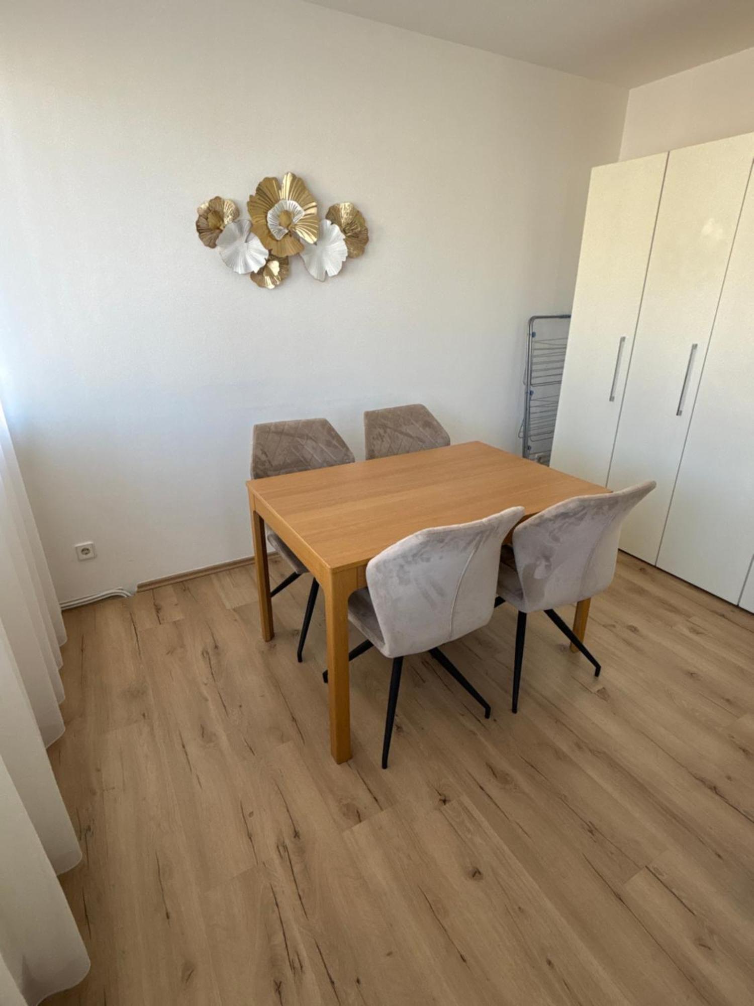 Apartment Klagenfurt Center With Free Parking - Ring41 Klagenfurt am Woerthersee Exterior photo